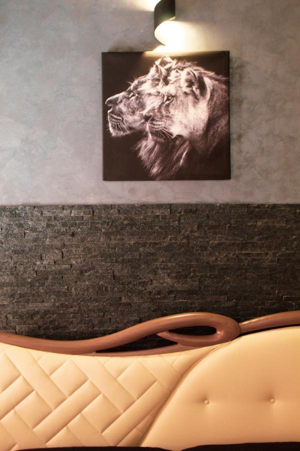 Lion Luxury Rooms ローマ エクステリア 写真